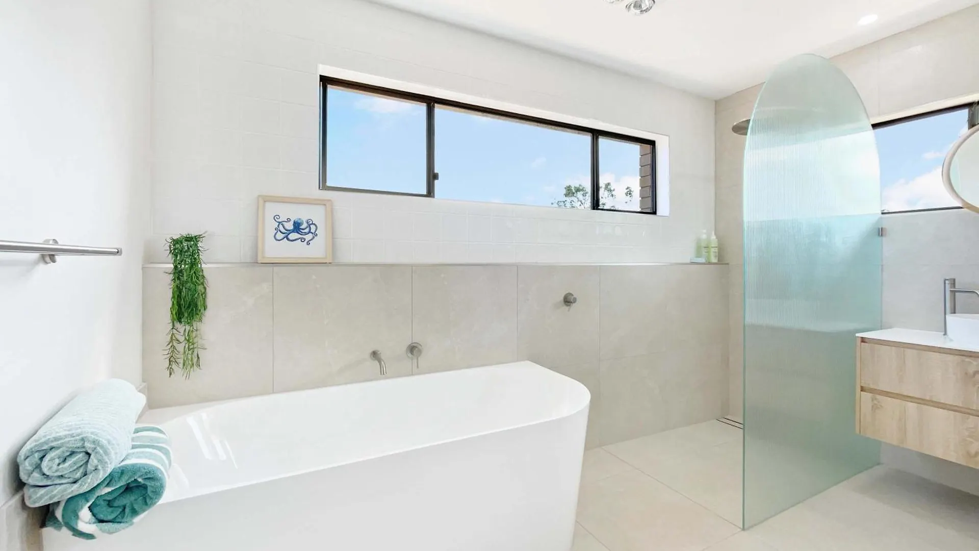 Holiday home Bribie Beach House With Pool - Walk To Surf & Shops Woorim