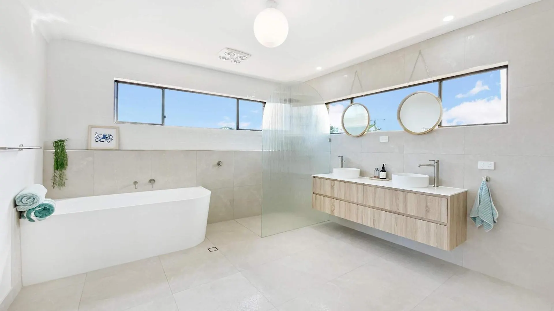 Holiday home Bribie Beach House With Pool - Walk To Surf & Shops Woorim Australia